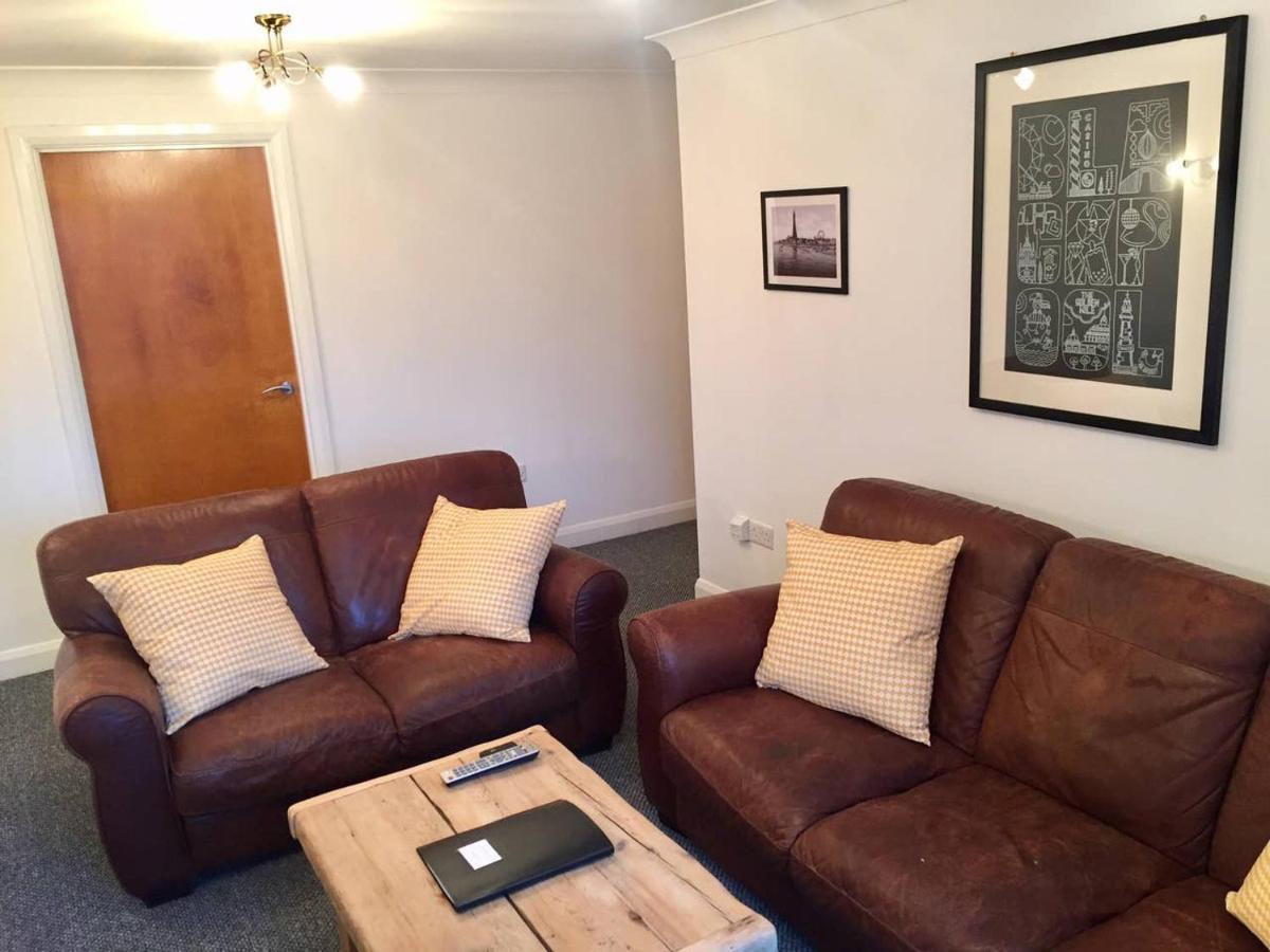 Hillcrest Apartment